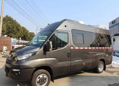 萊比錫灰色，進(jìn)口依維柯B型房車，你見過沒？