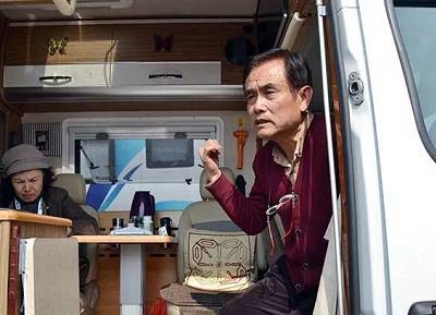 一輛進(jìn)口依維柯房車，一個愛人，到哪都是家！