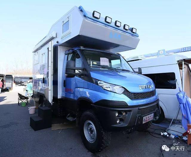 超強越野基因的融合，博微進口依維柯4×4房車！